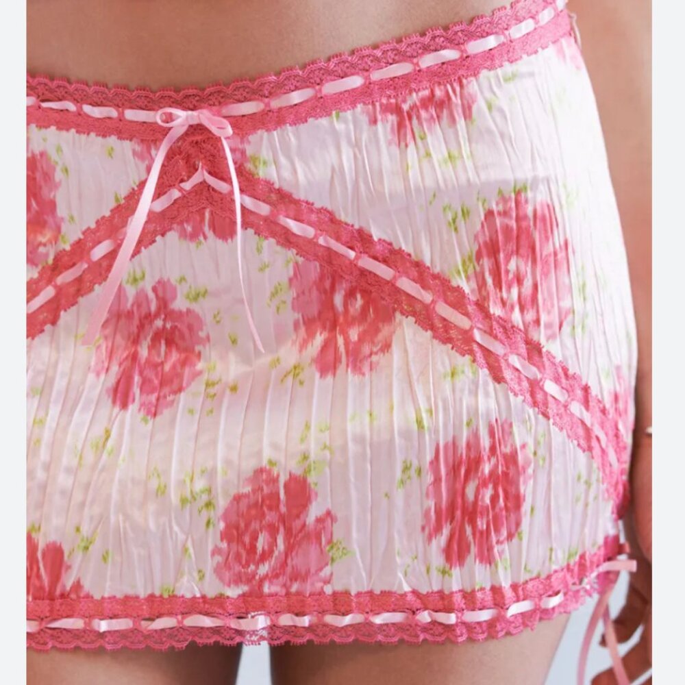 Frankie's Bikinis Pink Floral Mini Skirt